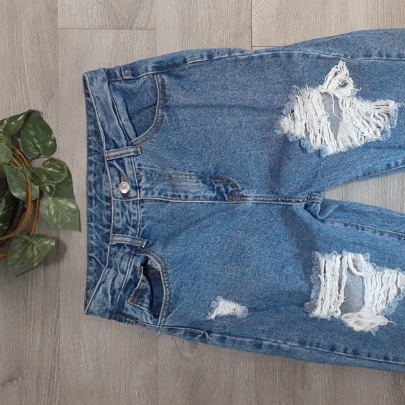 Shein Distressed High Rise Jeans - Picture 2 of 14